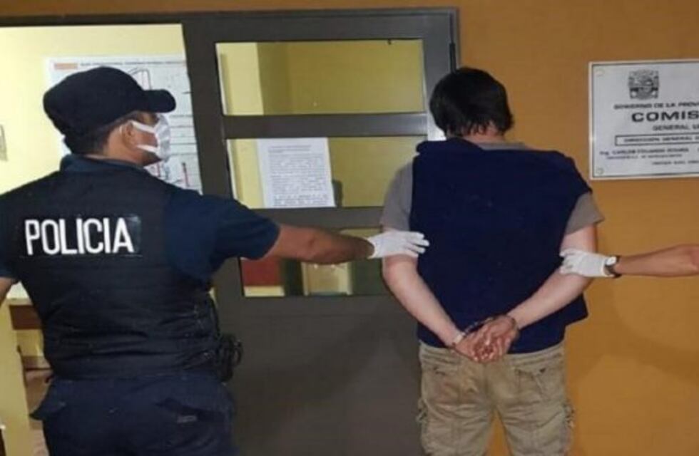 Huyó de un control, agredió a los policías y terminó preso