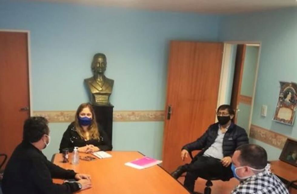 Los concejales se preparan para sesionar de manera virtual