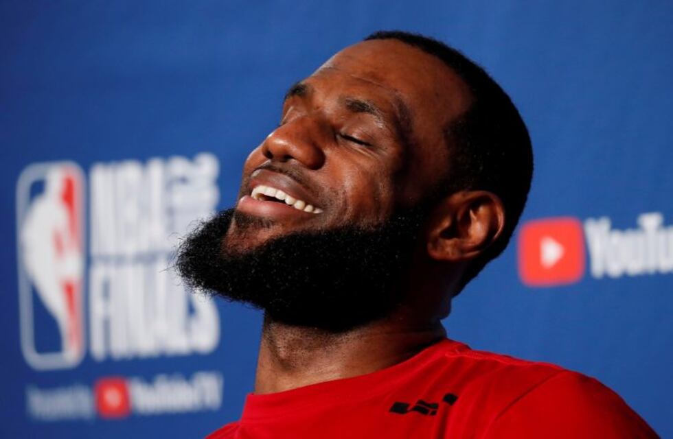 LeBron James se muda de los Cleveland Cavaliers a Los Ángeles Lakers