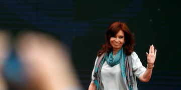 contracumbre opositor opositora a la reunion del g20 en ferro \r\nFormer Argentine President Cristina Fernandez de Kirchner attends a meeting of the World Forum of Critical Thought in Buenos Aires, Argentina November 19, 2018\u002E REUTERS/Martin Acosta buenos aires cristina fernandez de kirchner primer Foro mundial de pensamiento critico contracumbre homenaje aniversario 60 del Triunfo de la Revolución cubana VIII Conferencia del Consejo Latinoamericano y Caribeño de Ciencias Sociales clacso