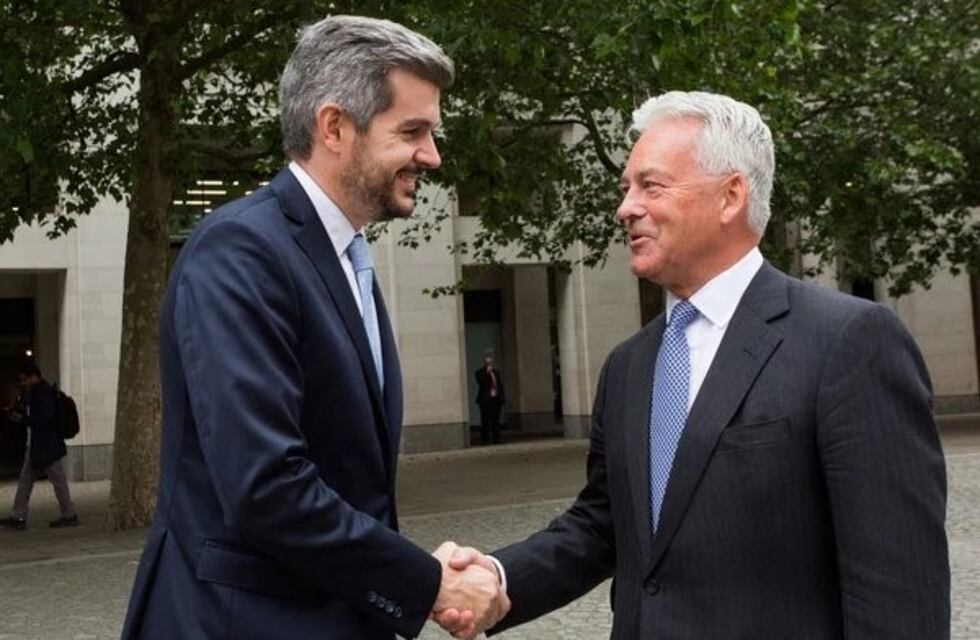 Marcos Peña homenajeó a los soldados ingleses caídos en Malvinas