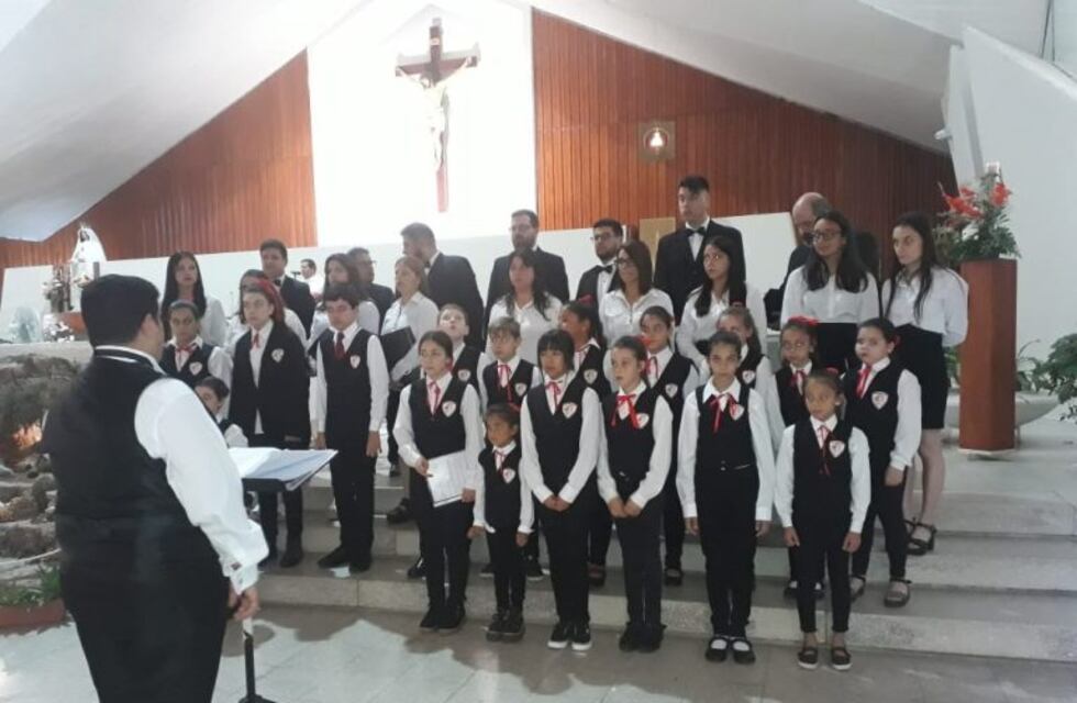 Brillante presentación del Concierto Coral "Las Voces de la Navidad"