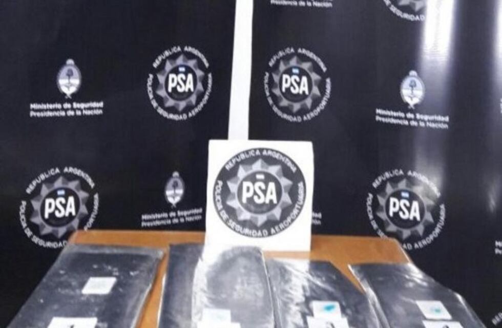 Detuvieron a un alemán con tres kilos y medio de cocaína en el aeropuerto de Puerto Iguazú