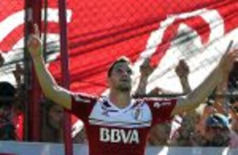 Según la prensa francesa, Lucas Alario estaría en la mira del Paris Saint-Germain