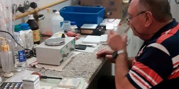 Fabrican Alcohol en gel en Arroyito