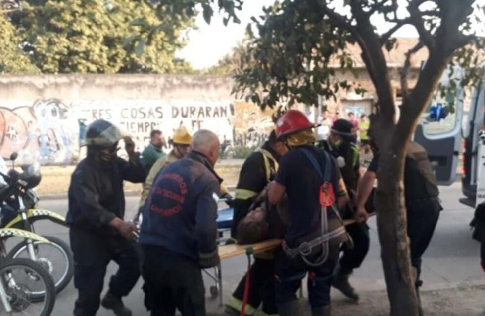 Una mujer de 76 que cayó en un pozo ciego fue rescatada y se encuentra a salvo