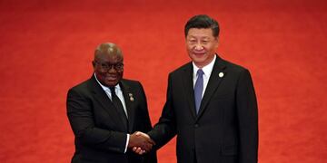 Presidente de Ghana, Nana Akufo-Addo, y el presidente chino, Xi Jinping en el Foron de Cooperación China-Africa (Web)