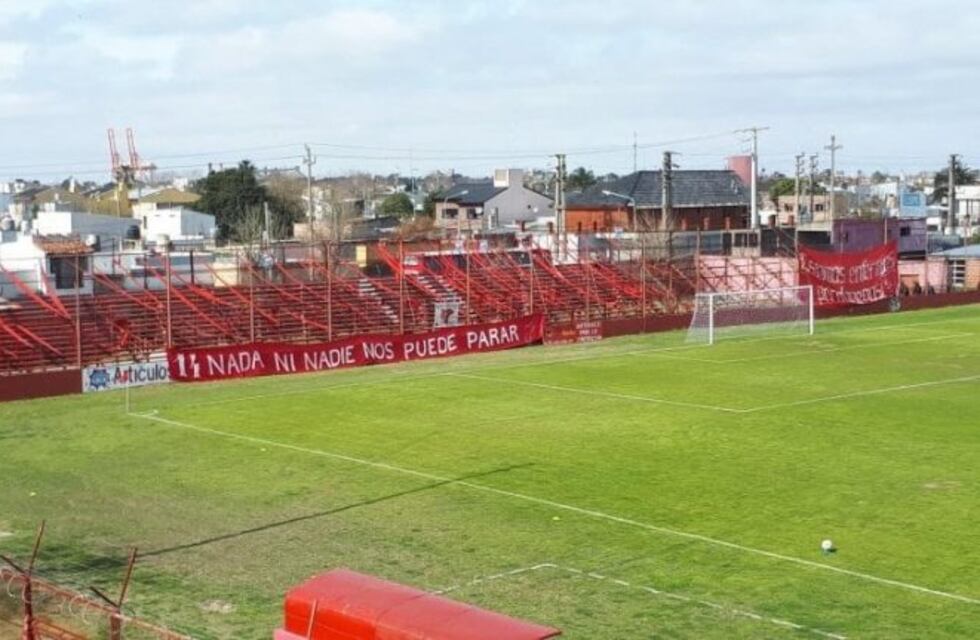 La nueva tribuna de Cambaceres lleva el nombre de Lucas Pratto