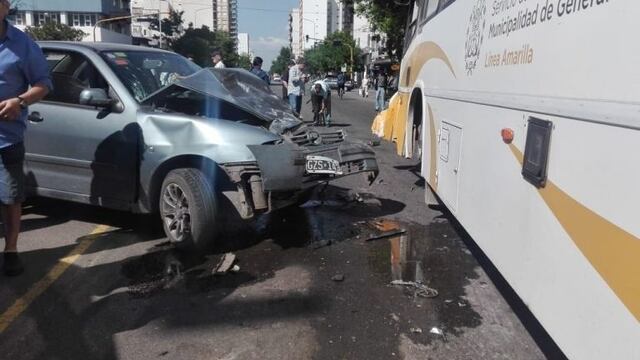 La conductora embarazada del vehículo que ocasionó el choque en cadena tuvo que ser hospitalizada (web)\u002E