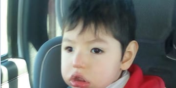 Futbolistas y artistas enrolados en ayudar a un niño chaqueño