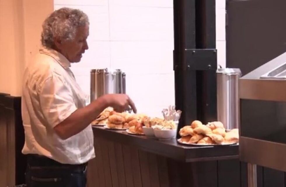 La UNR abre su comedor del centro para ofrecer una cena navideña solidaria