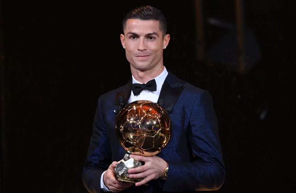 Cristiano Ronaldo ganó su quinto Balón de Oro e igualó el récord de Messi