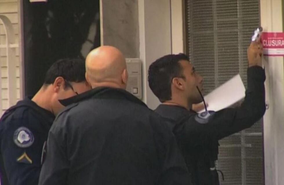 Matrimonio asesinado en Flores: La autopsia reveló que la anciana sufrió 69 puñaladas y su marido cuatro