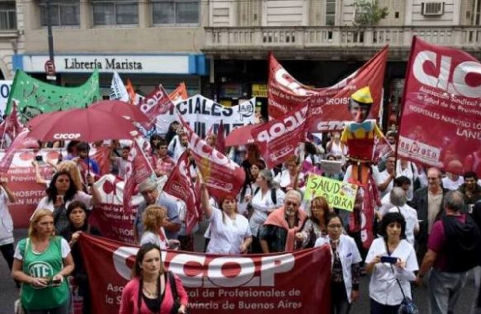 Médicos cumplen el segundo día de paro en la provincia