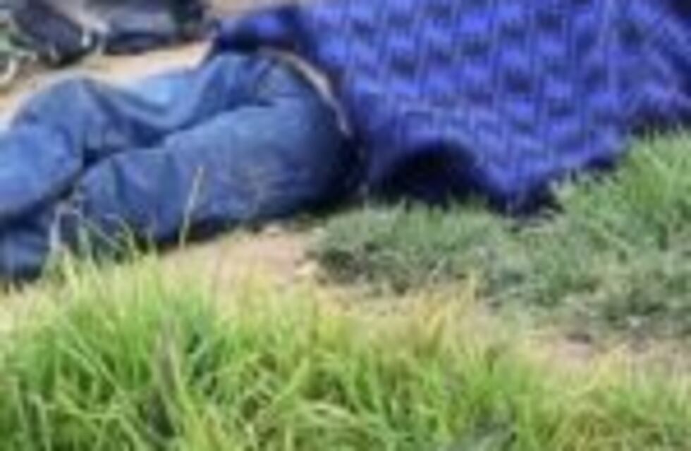 Un hombre murió electrocutado al querer colgarse de la luz