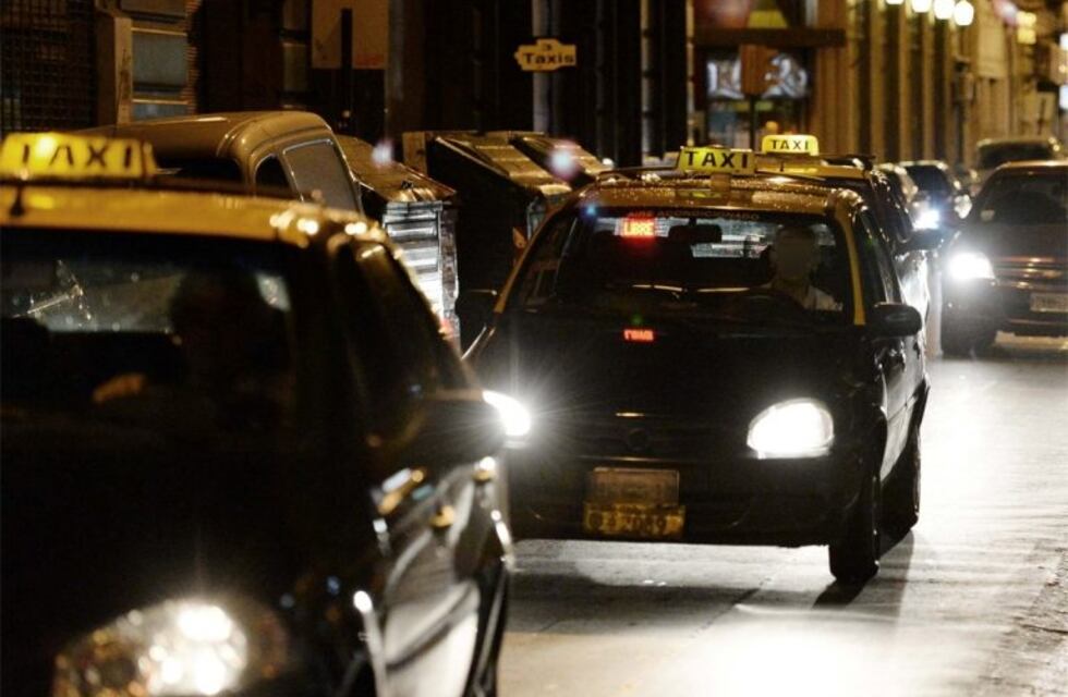 Sancionarán a taxistas que no trabajaron en Navidad y prometen refuerzos para Año Nuevo