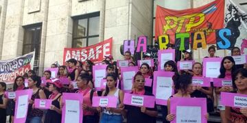 Marcha contra la violencia machista frente a los tribunales\u002E