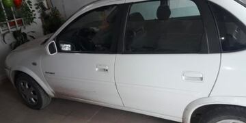 Los delincuentes utilizaban un Chevrolet Corsa blanco para perpetrar los robos\u002E