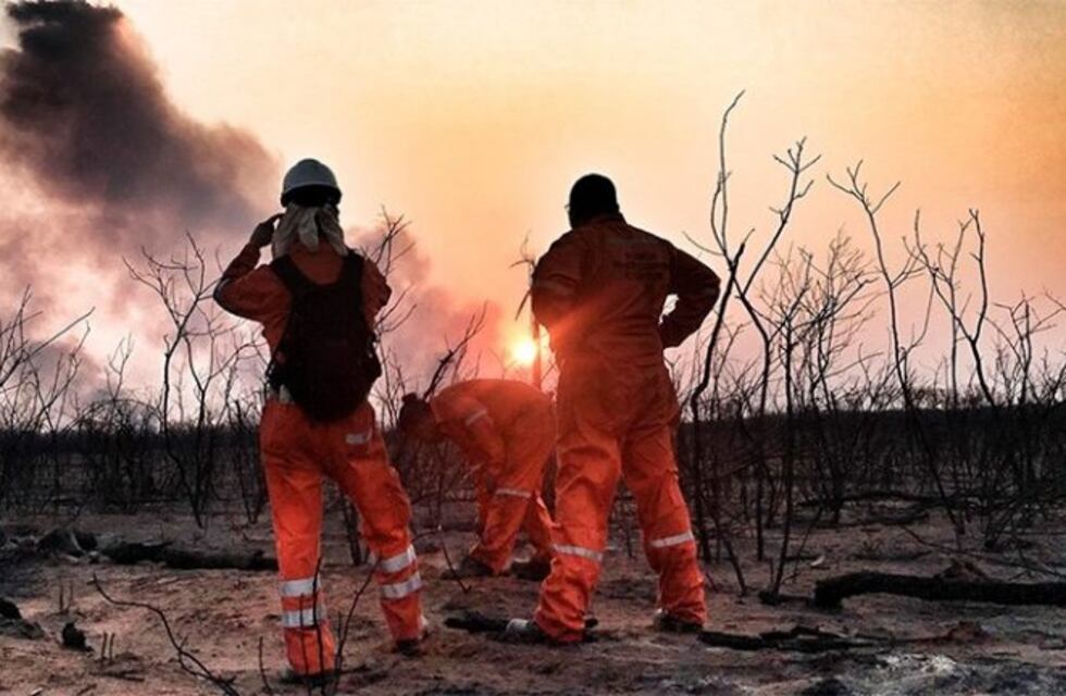 En Paraguay siguen los incendios y el humo amenaza de nuevo a la región