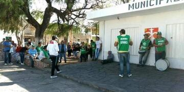 Los trabajadores de ATE no llegaron a un acuerdo con el Municipio de Recreo y continúa el paro por tiempo indeterminado\u002E