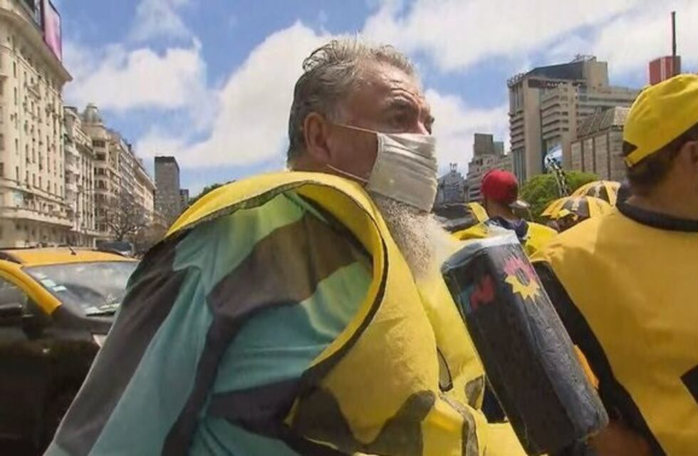 Protesta en Obelisco: Castells llegó a un acuerdo con Desarrollo Social y levanta el corte