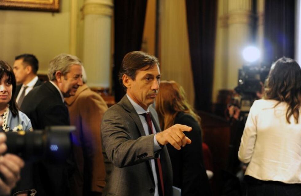 Interna en la UCR: por falta de acuerdo aún no hay jefe de bloque del Senado