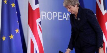 Brussels (Belgium), 22/03/2019\u002E- (FILE) - Britain's Prime Minister Theresa May gives a press briefing at the end of article 50 session at the European Council in Brussels, Belgium, 21 March 2019 (reissued 24 March 2019)\u002E According to reports in some British Sunday newspapers and online media, the Prime Minister could be replaced by an interim leader who would lead the UK through Brexit\u002E The reports say that cabinet ministers plan to oust May as prime minister and replace her with a 'caretaker leader' until a proper leadership competition takes place later in the year\u002E (Bélgica, Reino Unido, Bruselas) EFE/EPA/OLIVIER HOSLET
