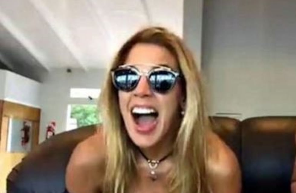 Virginia Gallardo se descuidó y mostró todo en un Facebook Live
