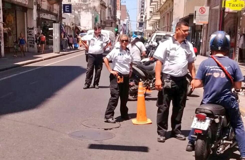 Para evitar salideras, el municipio refuerza controles de motos en horarios bancarios