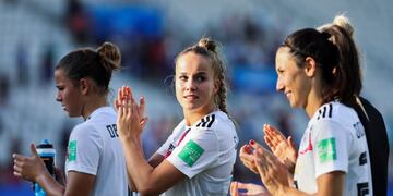 Germany players celebrate at the end of the Women's World Cup round of 16 soccer match between Germany and Nigeria at Stade del Alpes in Grenoble, France, Saturday, June 22, 2019\u002E Germany won 3-0\u002E (AP Photo/Laurent Cipriani)