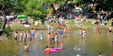En Santa Rosa se percibió una fuerte afluencia de turistas que disfrutaron a pleno el río\u002E