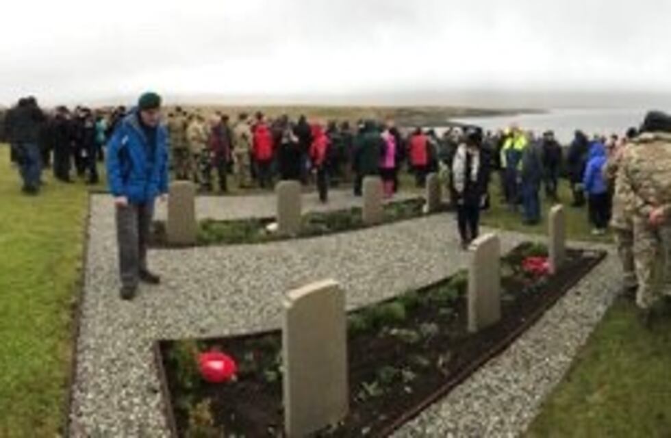 Conmemoran en las Malvinas el desembarco británico del ´82