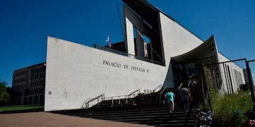 La Cámara Tercer del Crimen sentenció a los acusados a cinco y dos años de prisión.