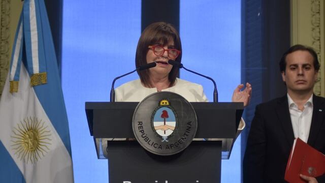 DYN23, BUENOS AIRES, 12/08/2016, LA MINISTRA DE SEGURIDAD PATRICIA BULLRICH BRINDA CONFERENCIA DE PRENSA EN CASA DE GOBIERNO. FOTO:DYN/LUCIANO THIEBERGER. buenos aires patricia bullrich nueva amenza de bomba en casa rosada ministra de seguridad conferenci