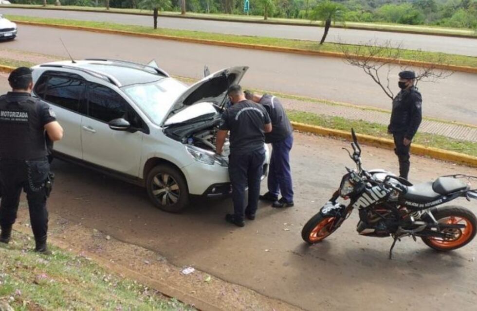 Secuestran en Oberá dos vehículos con pedido de secuestro en Buenos Aires