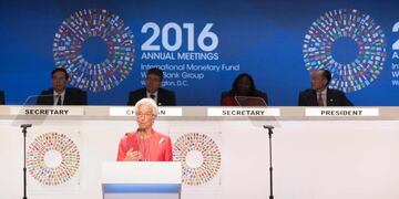 In this image provided by the International Monetary Fund, IMF Managing Director Christine Lagarde speaks to the Governors from 189 countries during the Plenary session October 7, 2016 at the IMF/World Bank Annual Meetings at the DAR Constitution Hall in Washington, DC. / AFP PHOTO / STEPHEN JAFFE / RESTRICTED TO EDITORIAL USE - MANDATORY CREDIT