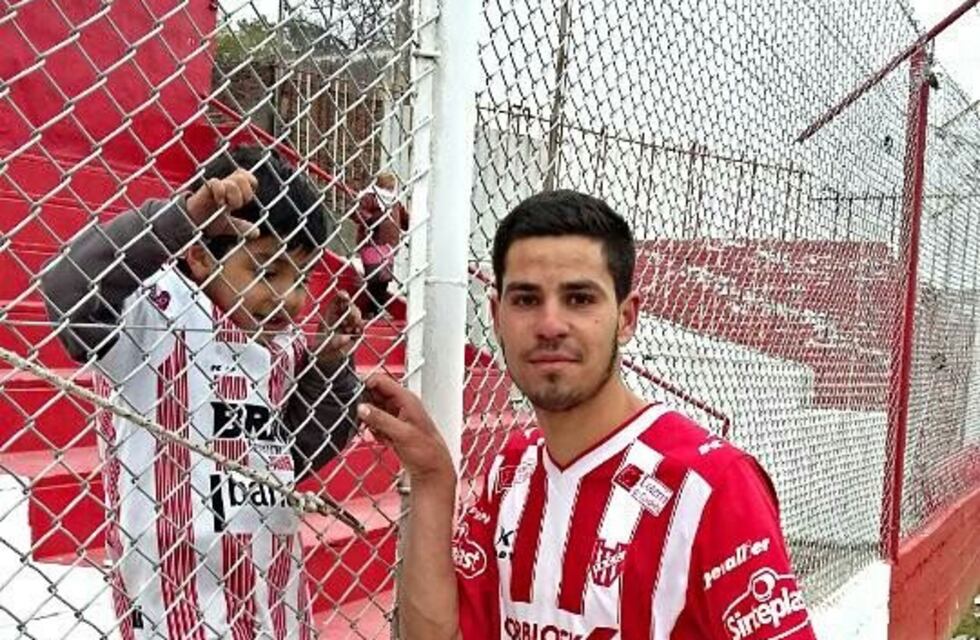 Nino Molina, el delantero con una historia sacrificada y que quiere Gloria