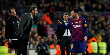 Lionel Messi y Vicente Moreno (Foto: Albert Gea/REUTERS)