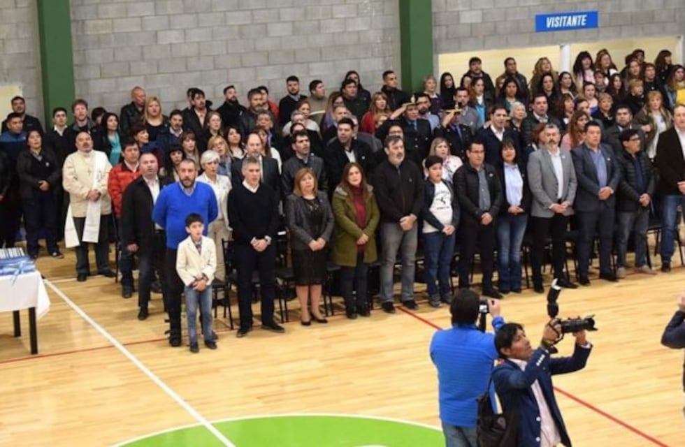 Inauguran el gimnasio Pancho Cerda