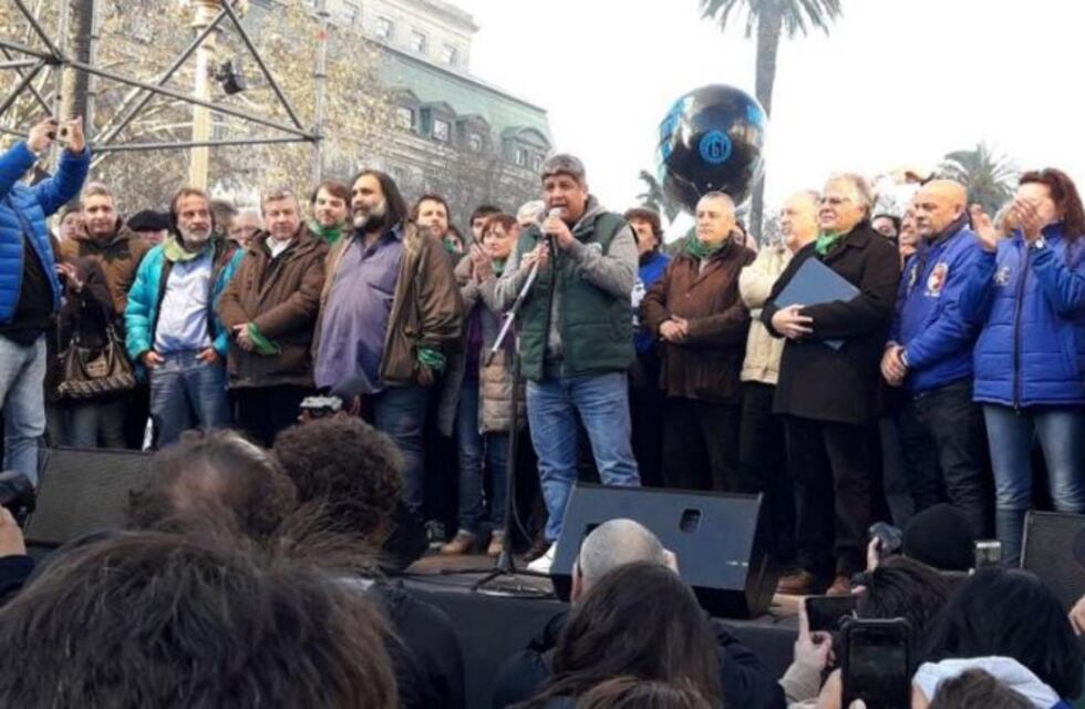 El Gobierno sancionará a Camioneros con una multa de 5 millones de pesos