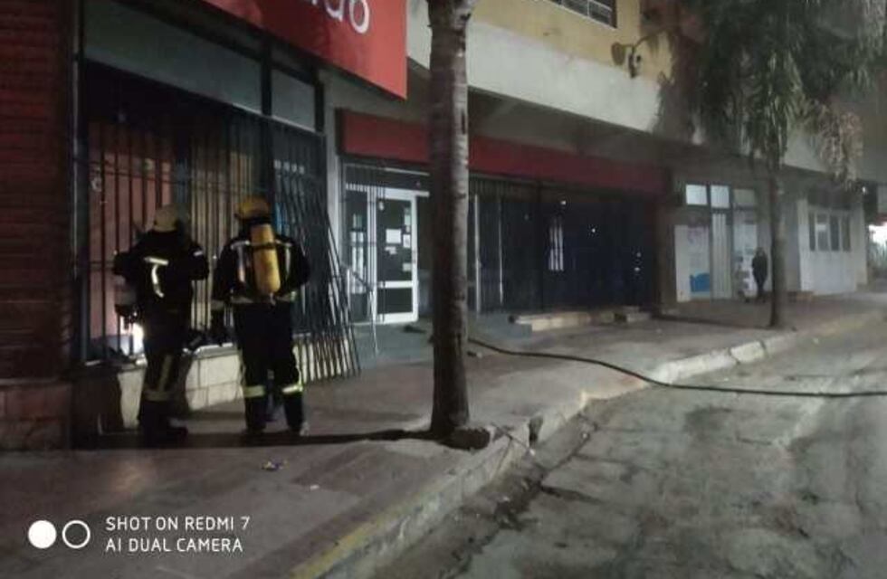 Río Ceballos: se incendió un supermercado