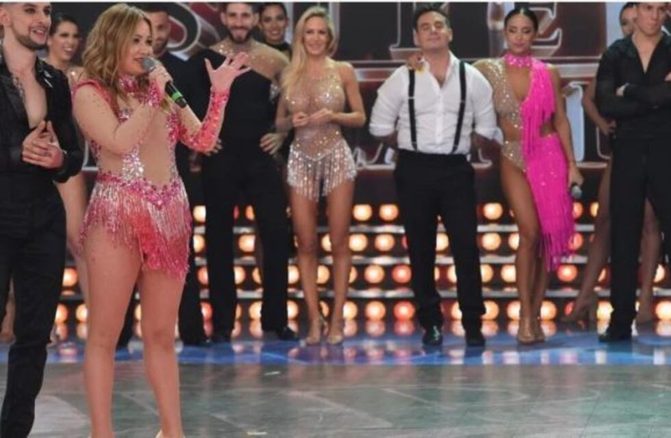 Karina La Princesita bailó, cantó, imitó a Charlotte Caniggia e hizo reír a todos en el piso del Bailando