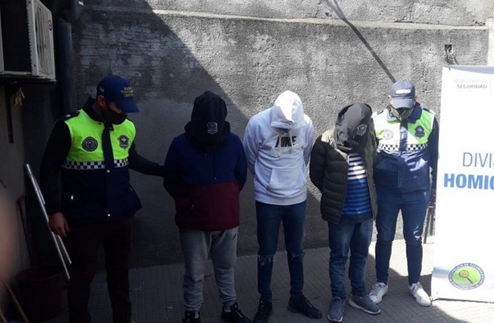 Por un crimen en el Barrio Juan XXIII, detuvieron a tres jóvenes