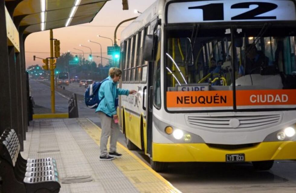 Neuquén congelará por 120 días las tarifas de colectivos