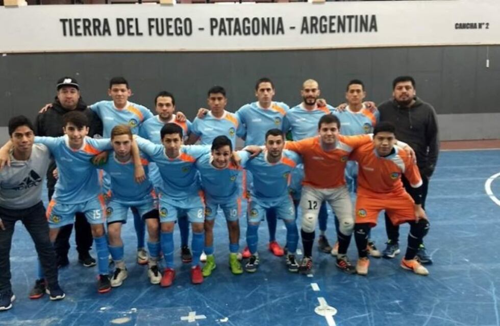 La selección ushuaiense suma minutos en cancha de cara al patagónico