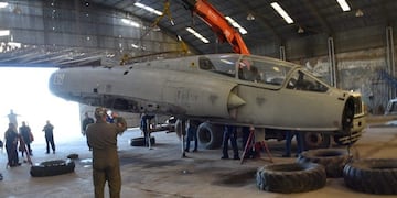 El avión se colocará en honor a los caídos de Malvinas\u002E