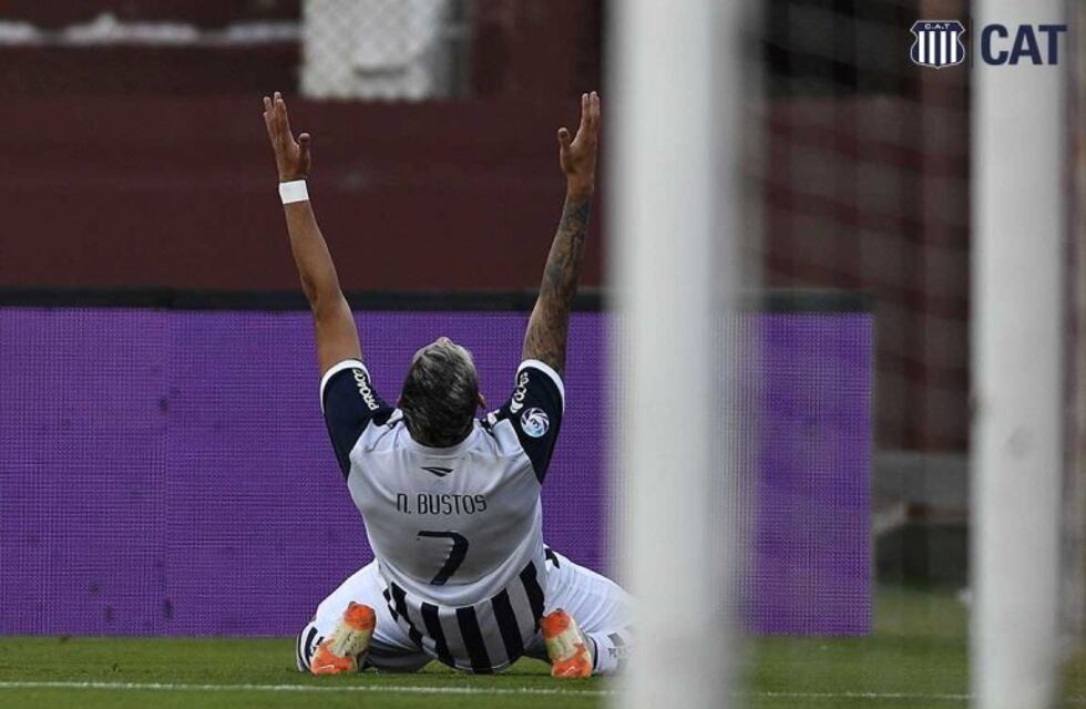 Nahuel Bustos volvió al gol en La Fortaleza
