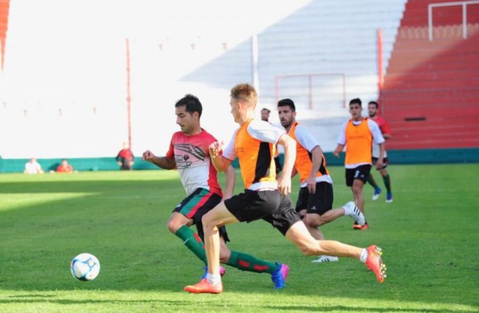 Instituto no pudo con Sportivo Las Parejas en Alta Córdoba