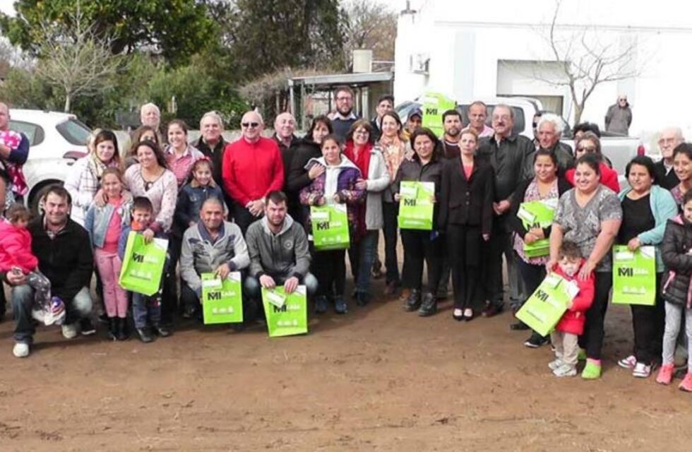En Lonquimay se entregaron 14 viviendas del Plan Provincial "Mi Casa"