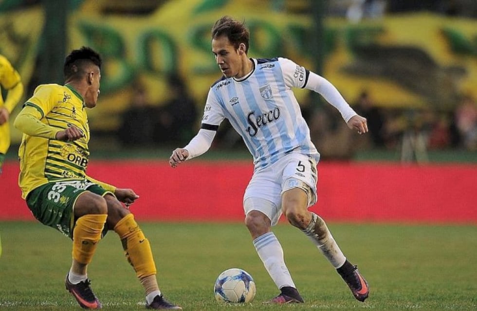 Nery Leyes es el primer refuerzo de Unión